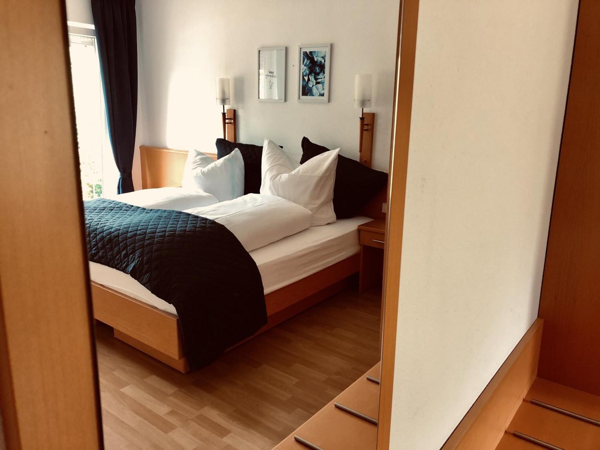 Am - Gaestezimmer Apartment Walsheim